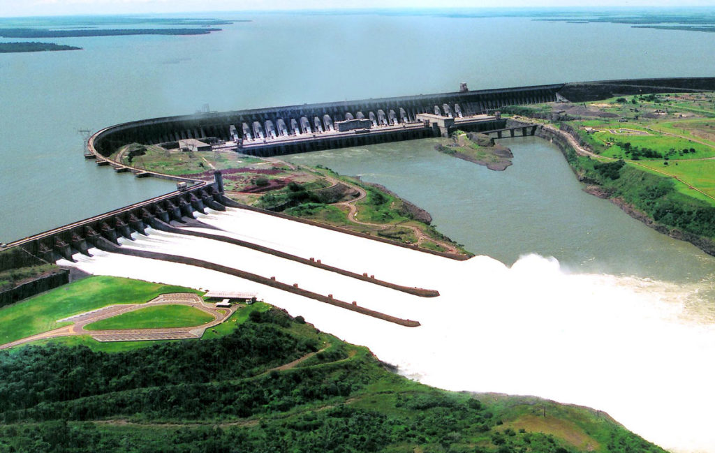 itaipu_dam_01